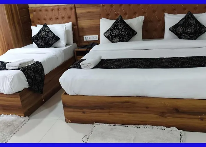 Hotel The Grand Paramont Delhi Airport