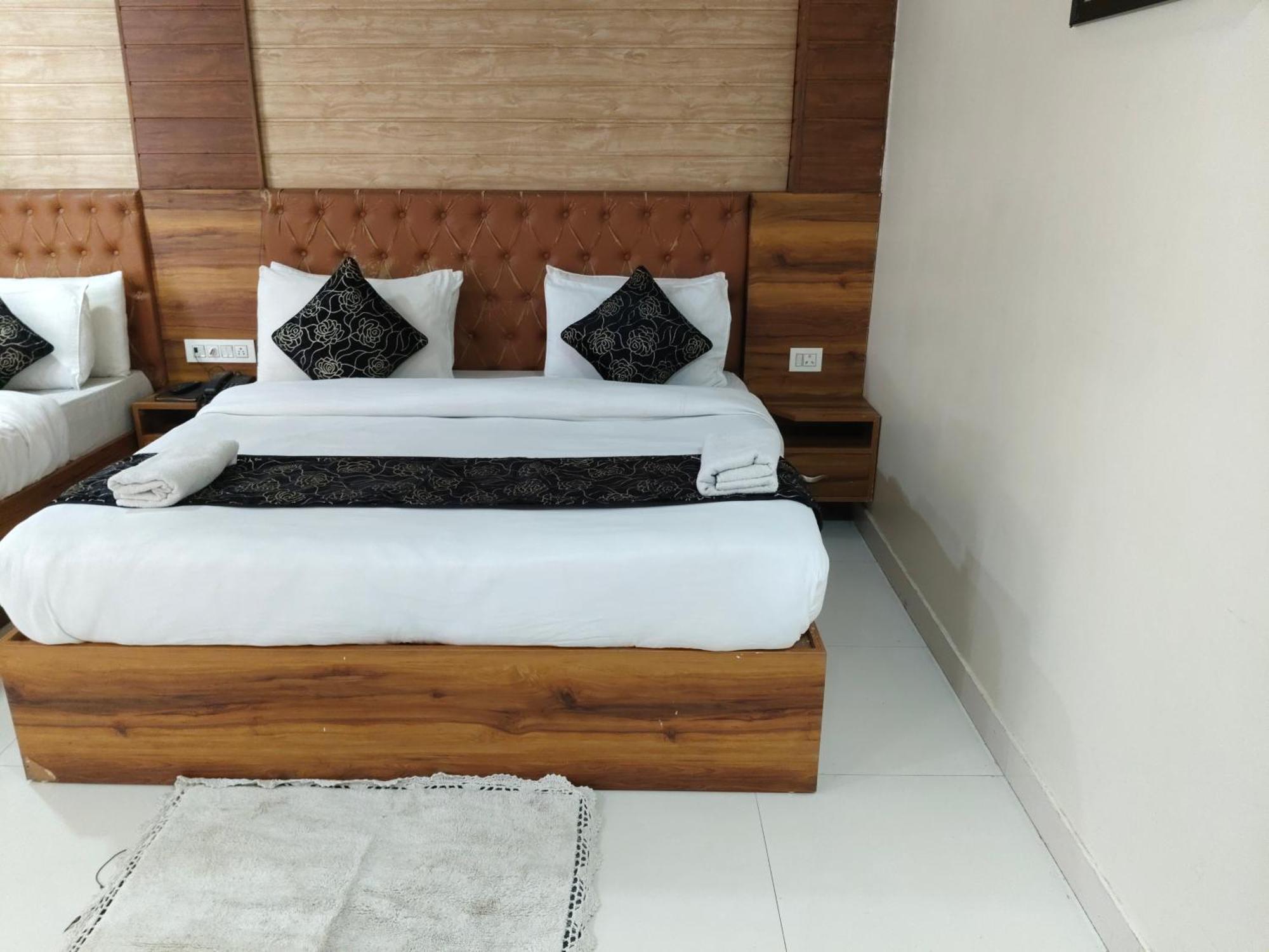 The Grand Paramont Delhi Airport New Delhi